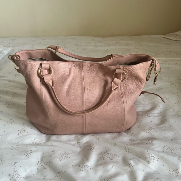 G.I.L.I. Handbags - G.I.L.I. Classic Pink 100% Genuine Leather Tote Bag